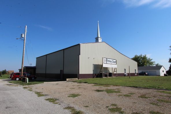 800 Front St., Gays, IL 61928